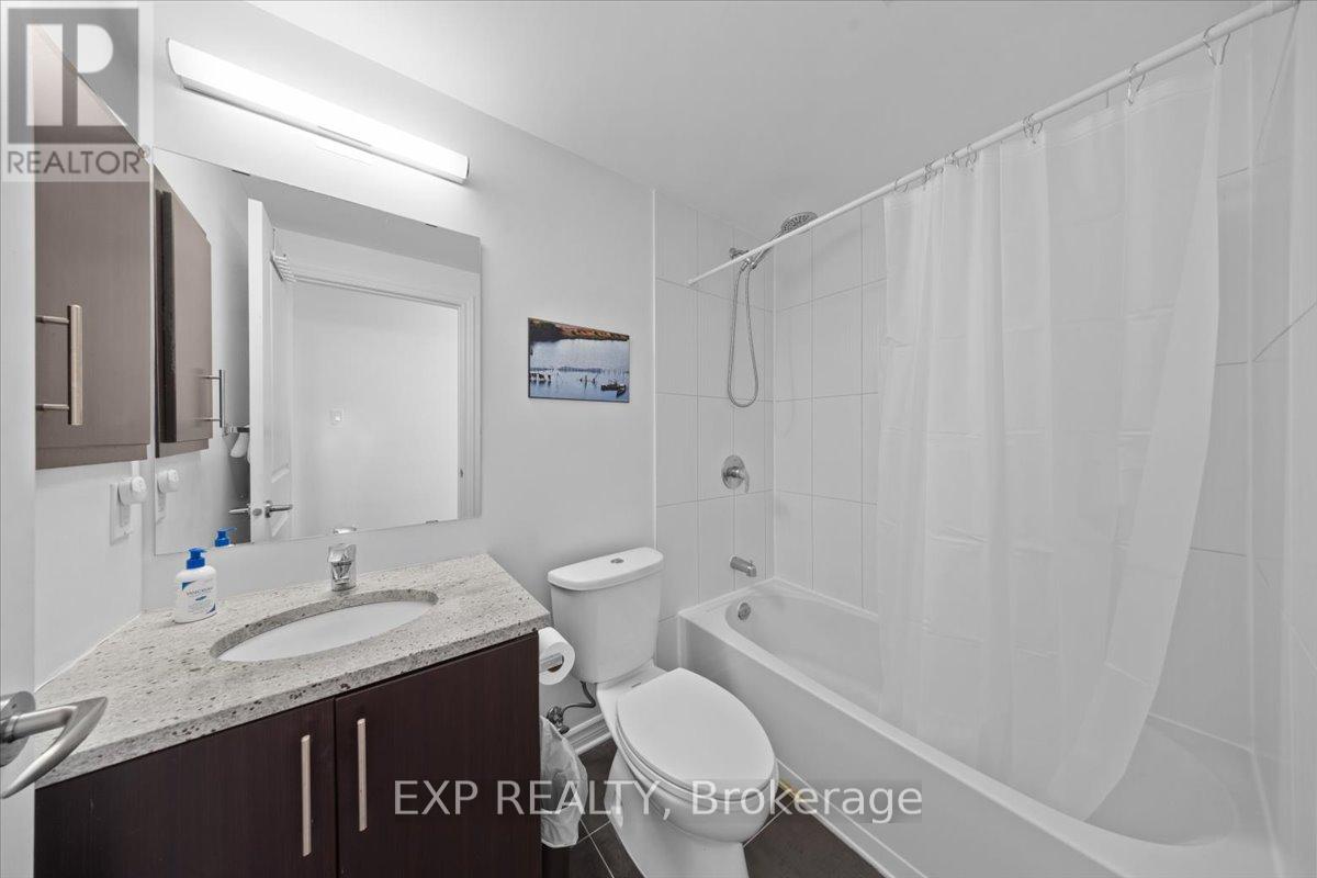 #121 429 KENT STREET - 21