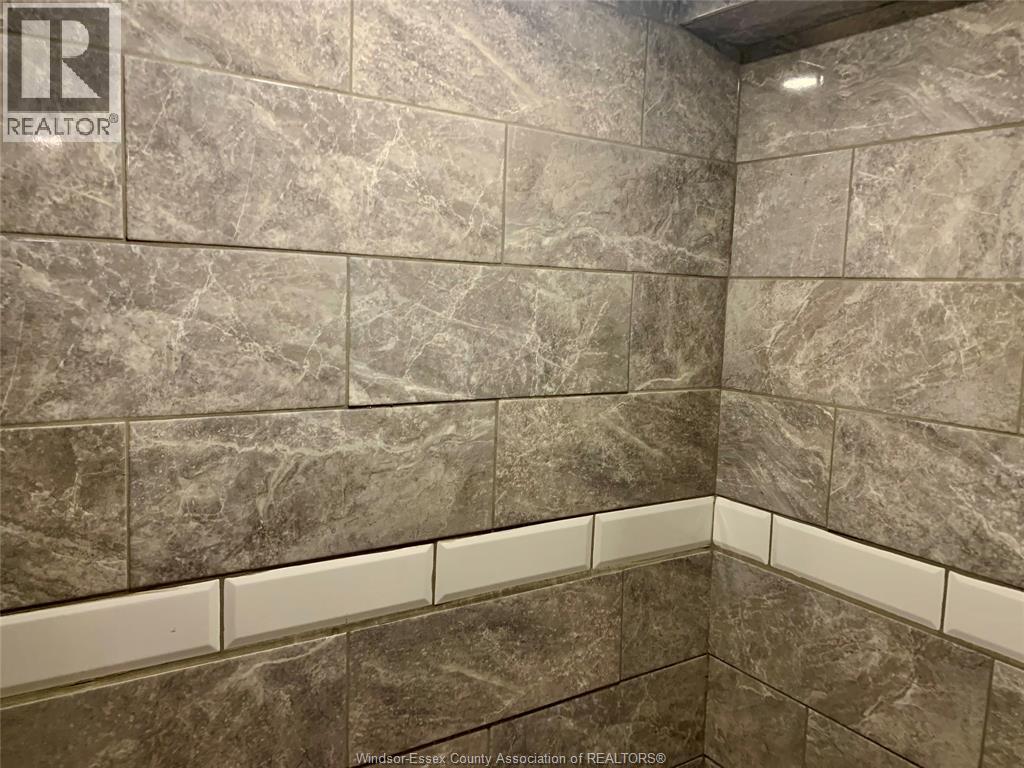 1204 WIGLE AVENUE - 21