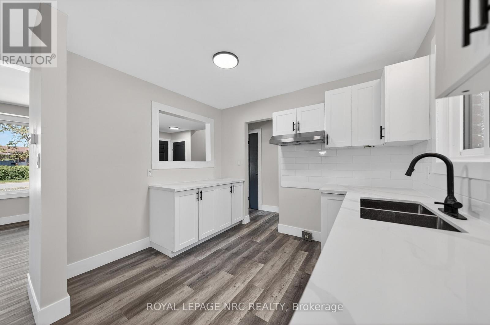 970 PARKDALE AVENUE - 16
