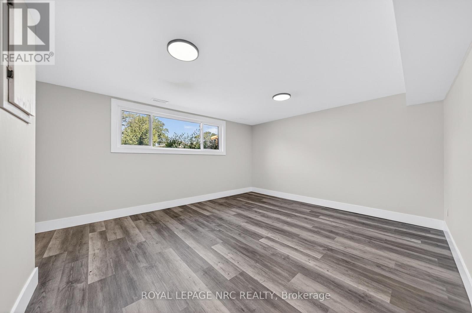 970 PARKDALE AVENUE - 33