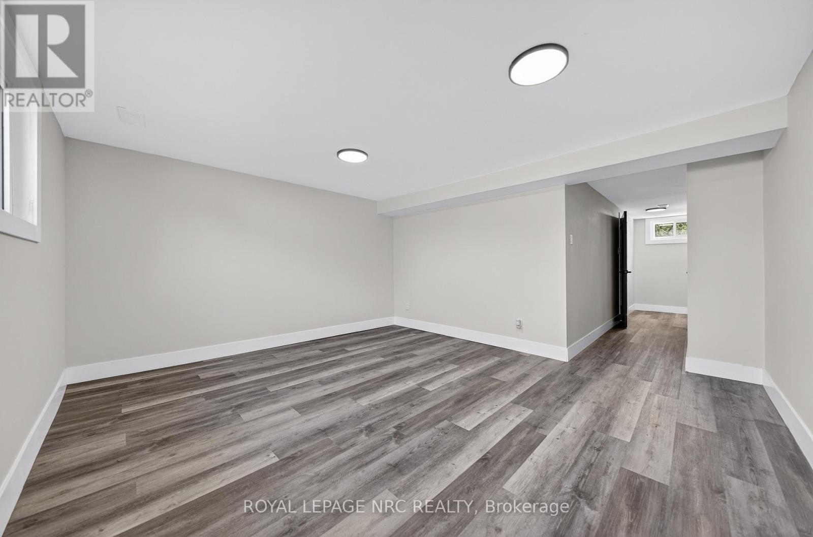970 PARKDALE AVENUE - 35
