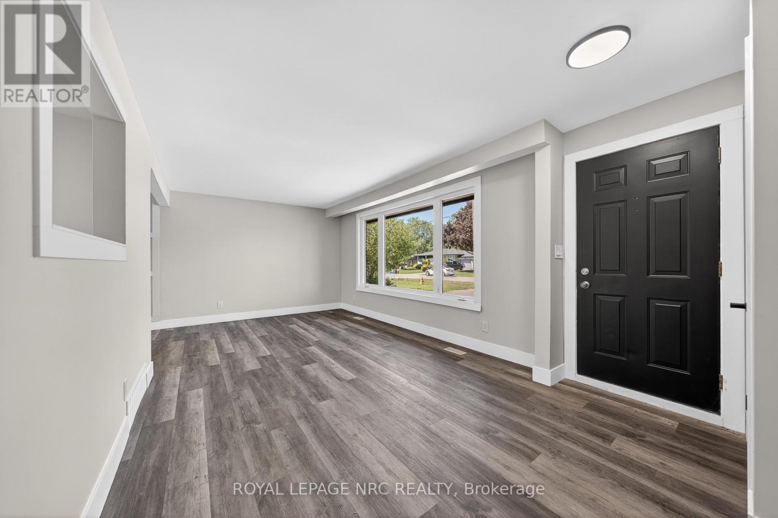 970 PARKDALE AVENUE - 7
