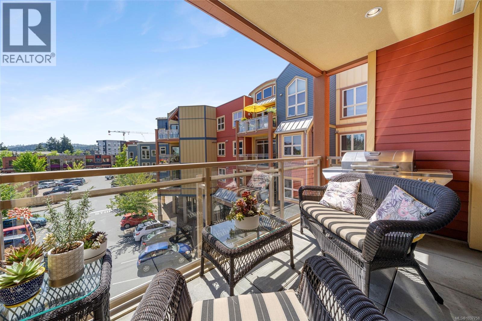 #303 755 Goldstream Ave - 11