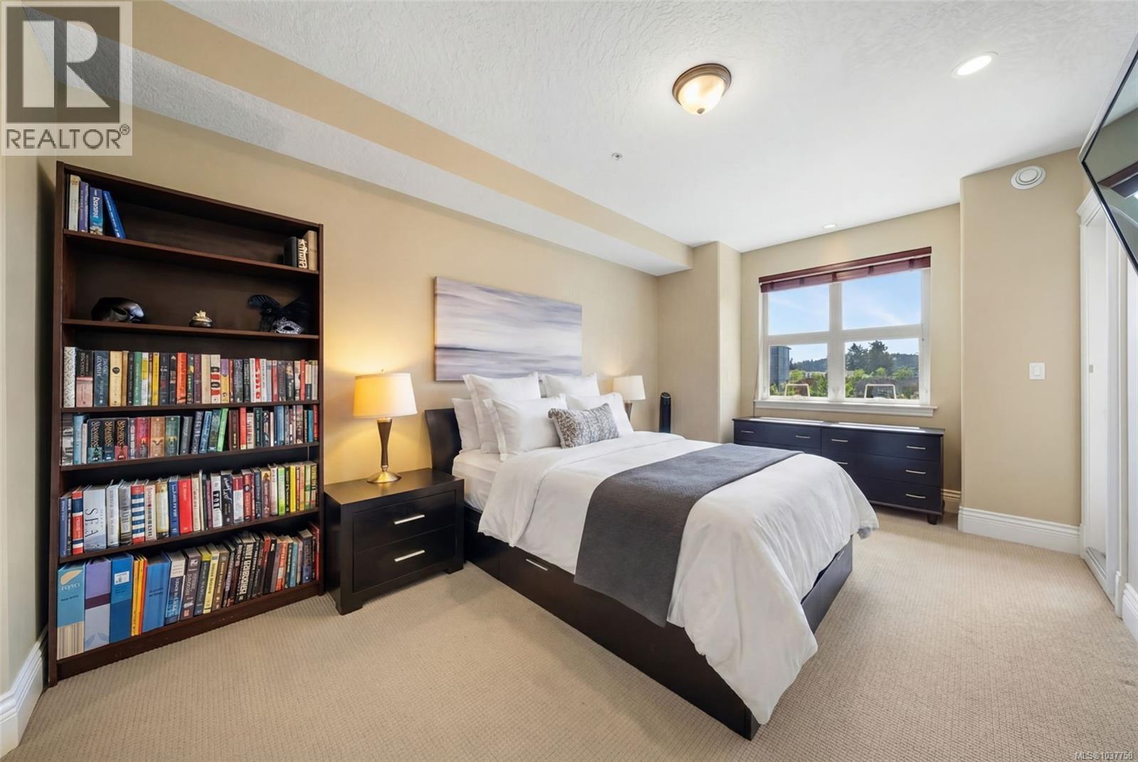 #303 755 Goldstream Ave - 18