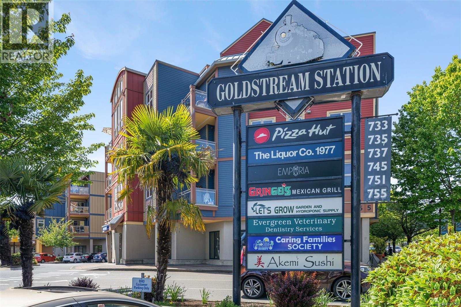 #303 755 Goldstream Ave - 31