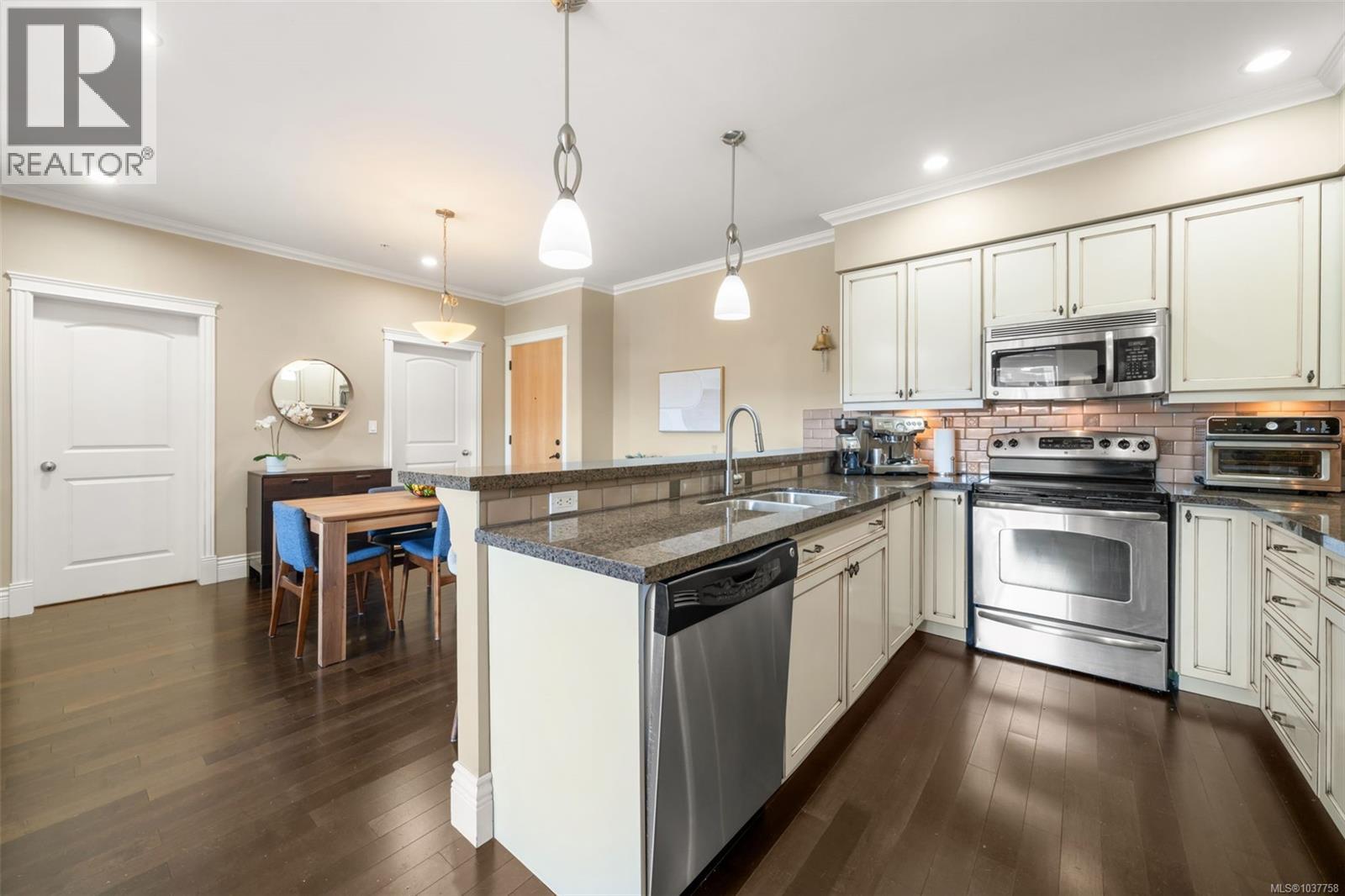 #303 755 Goldstream Ave - 5