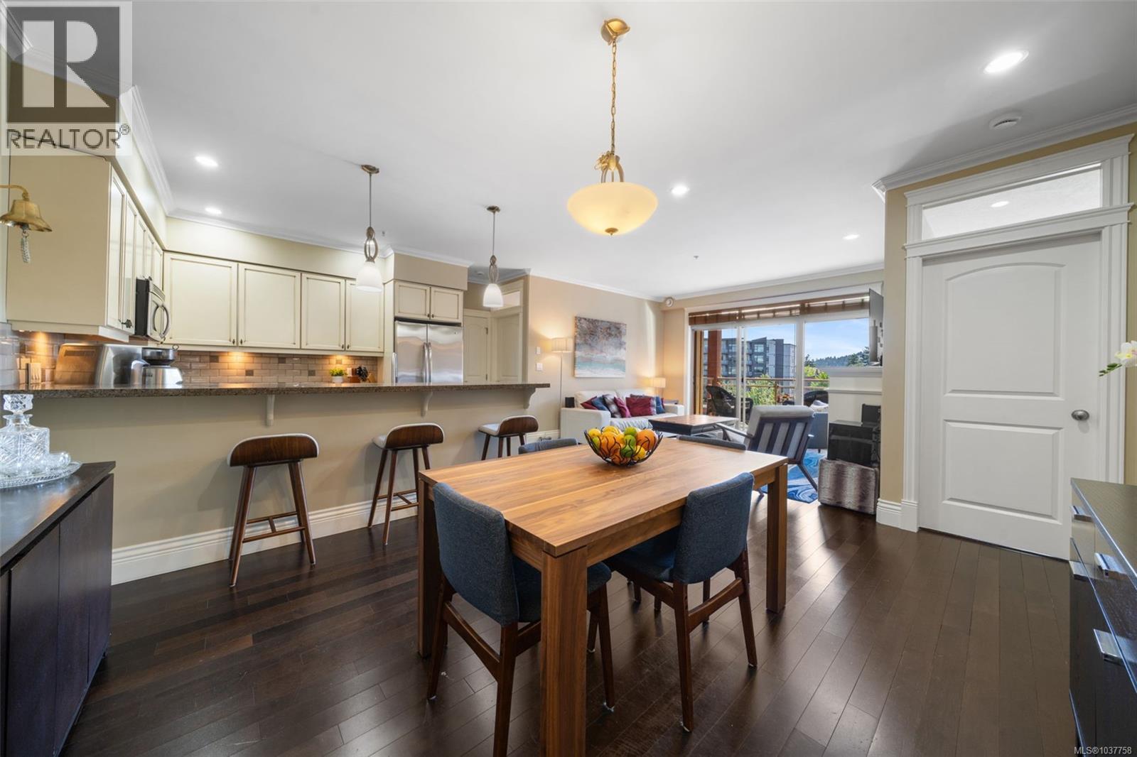 #303 755 Goldstream Ave - 8