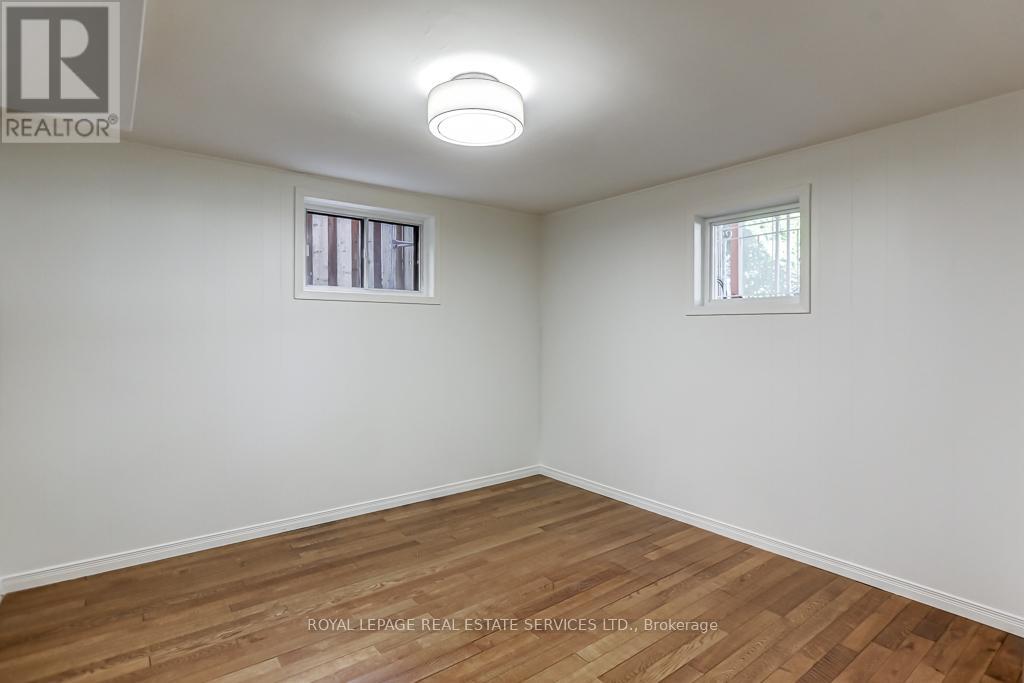 38 JELLICOE AVENUE - 30