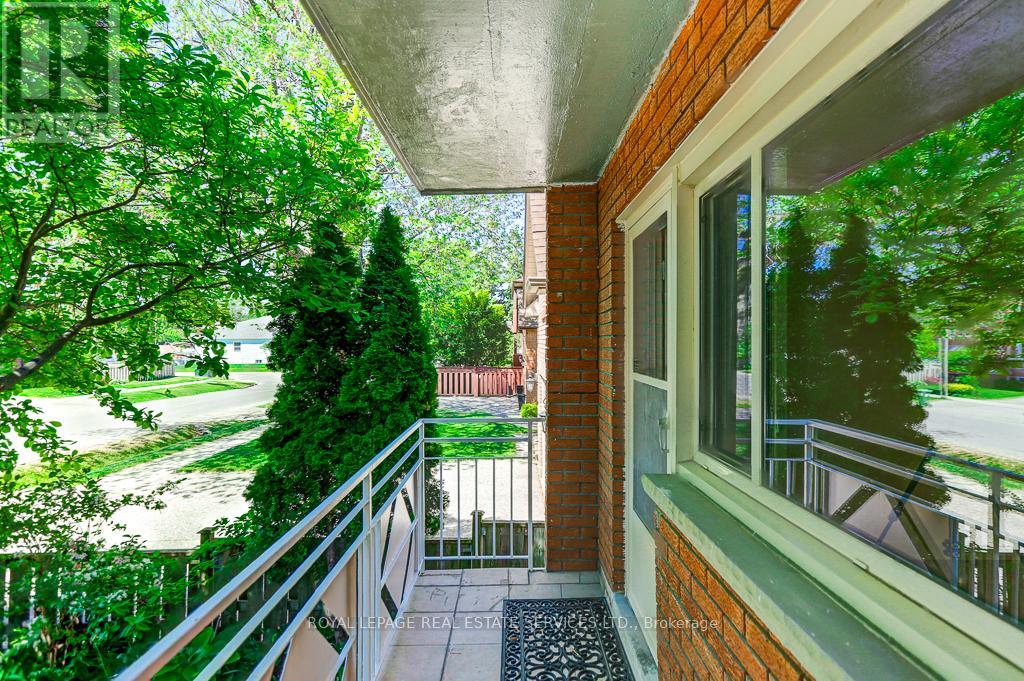 38 JELLICOE AVENUE - 8