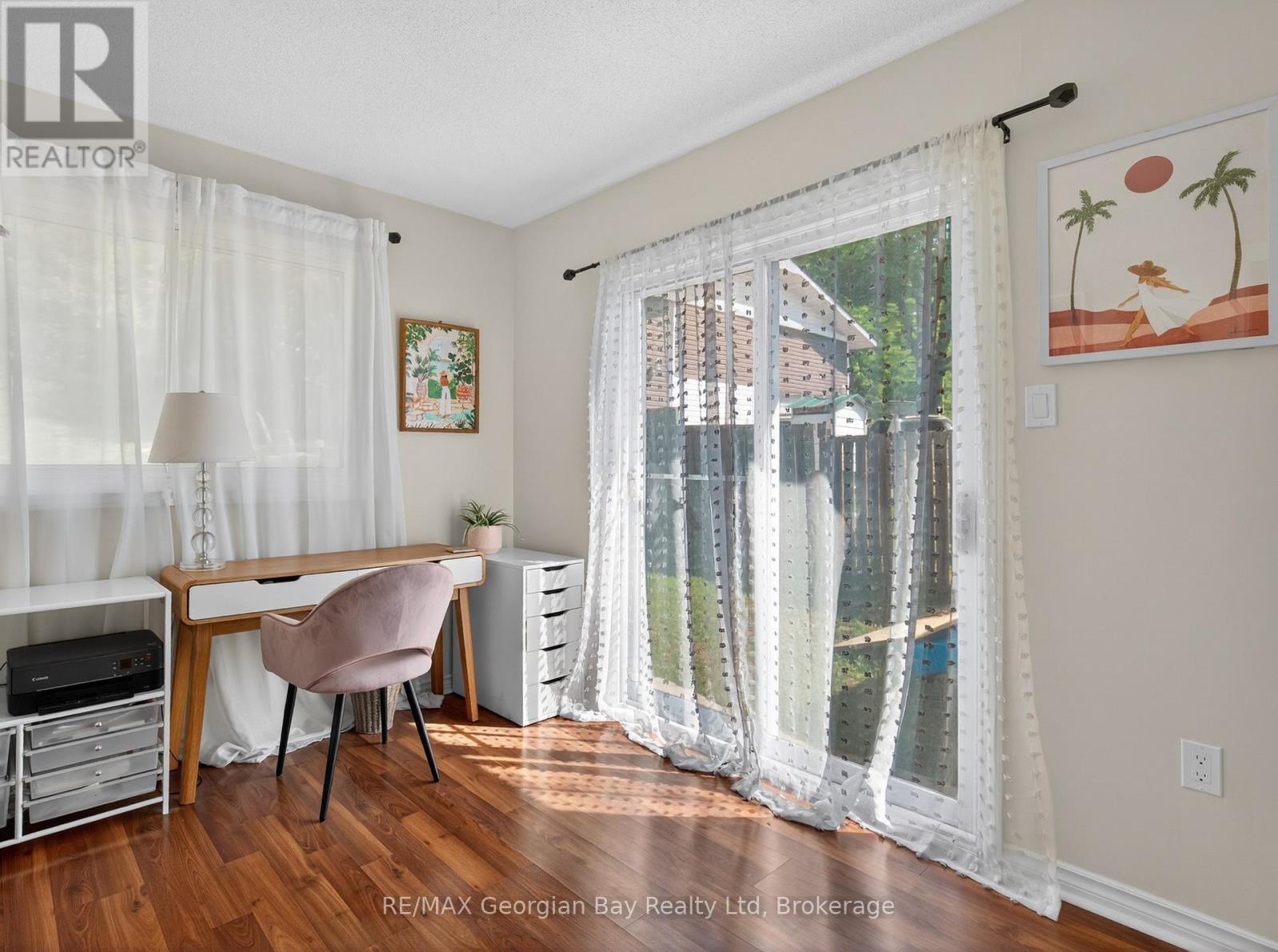 1060 HARBOURVIEW DRIVE - 16