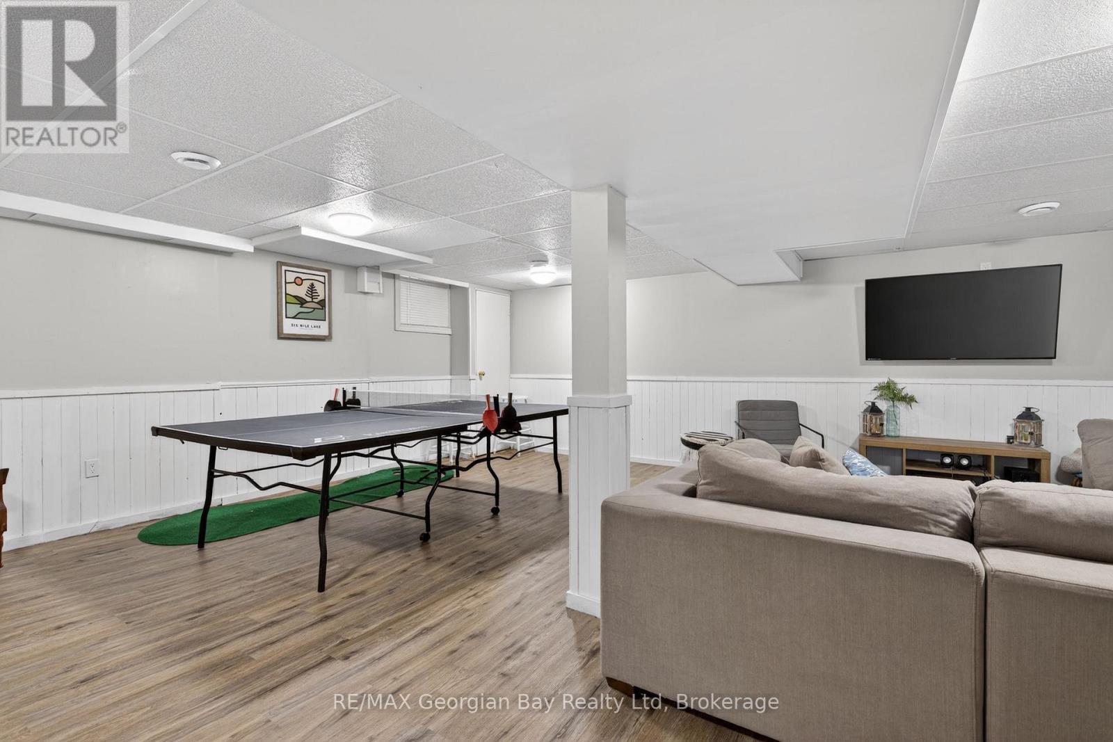 1060 HARBOURVIEW DRIVE - 20
