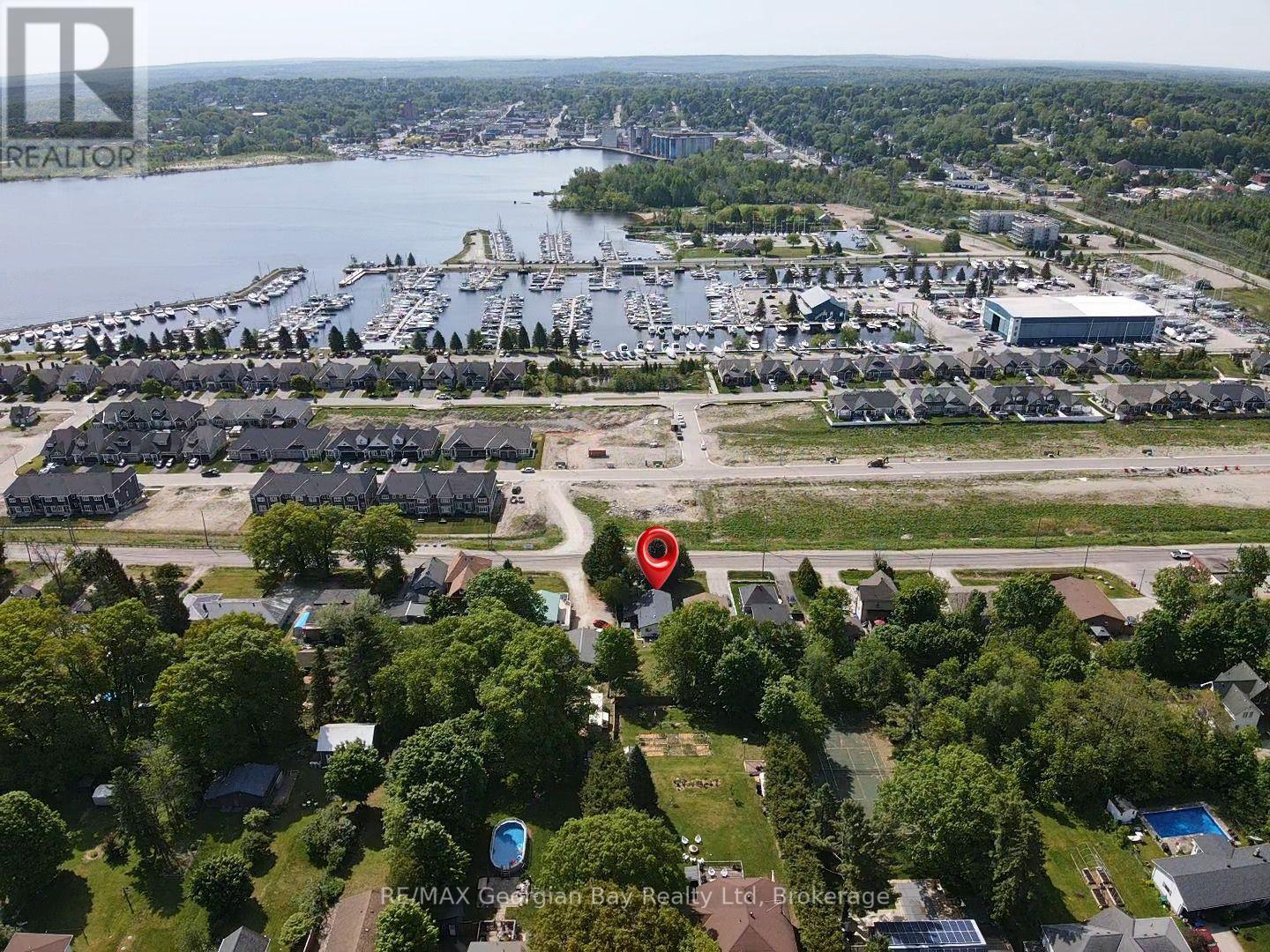 1060 HARBOURVIEW DRIVE - 33