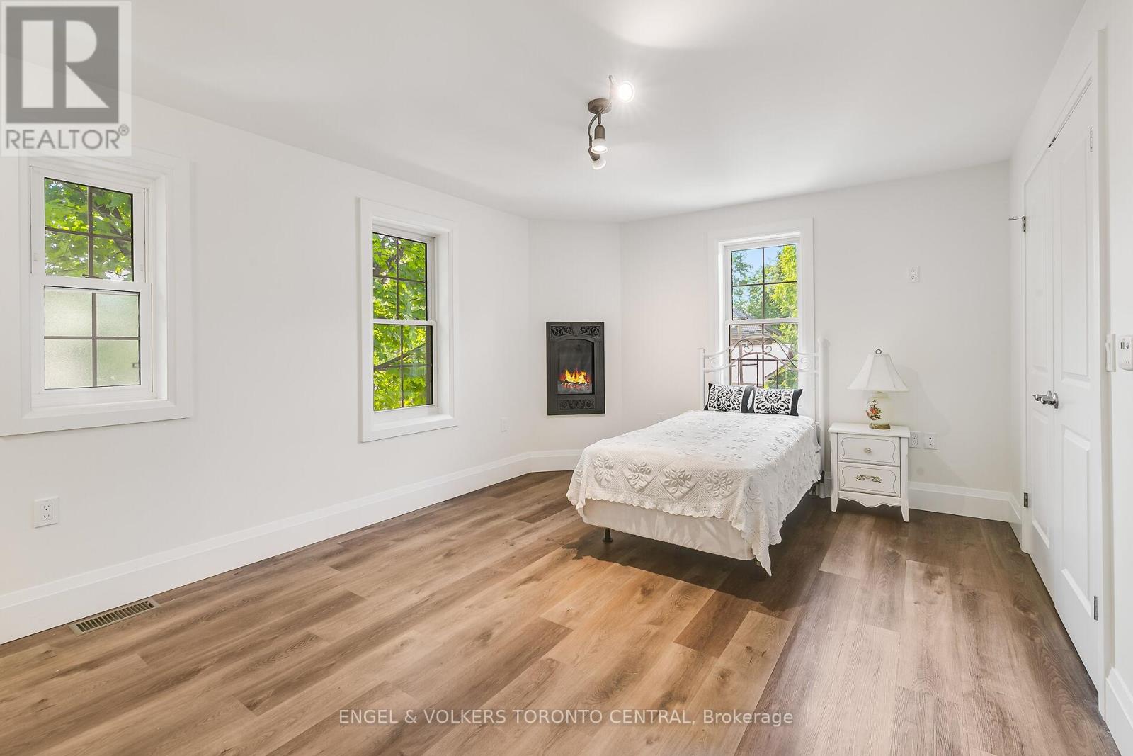 125 RICHARDSON STREET - Image 30