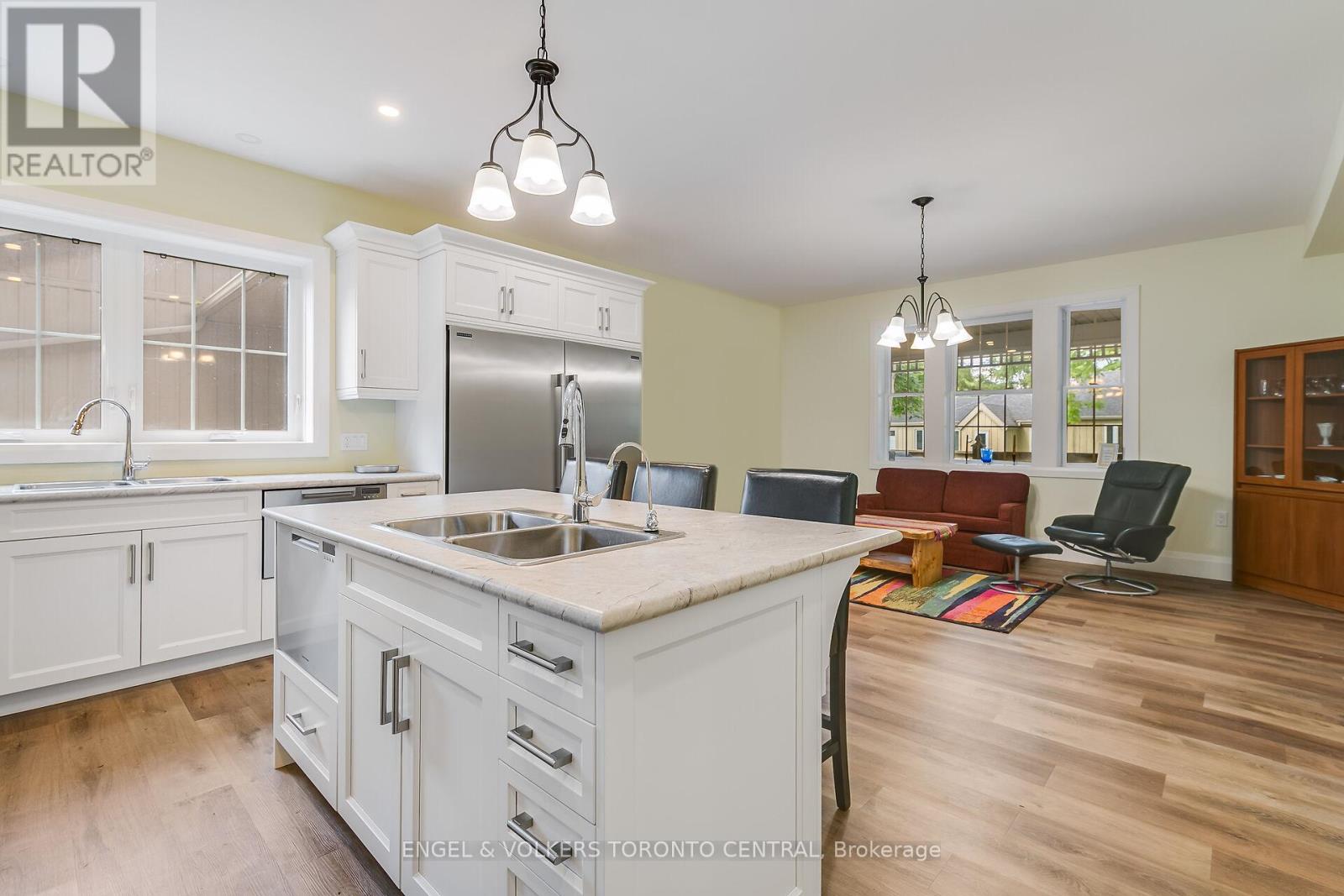 125 RICHARDSON STREET - Image 26