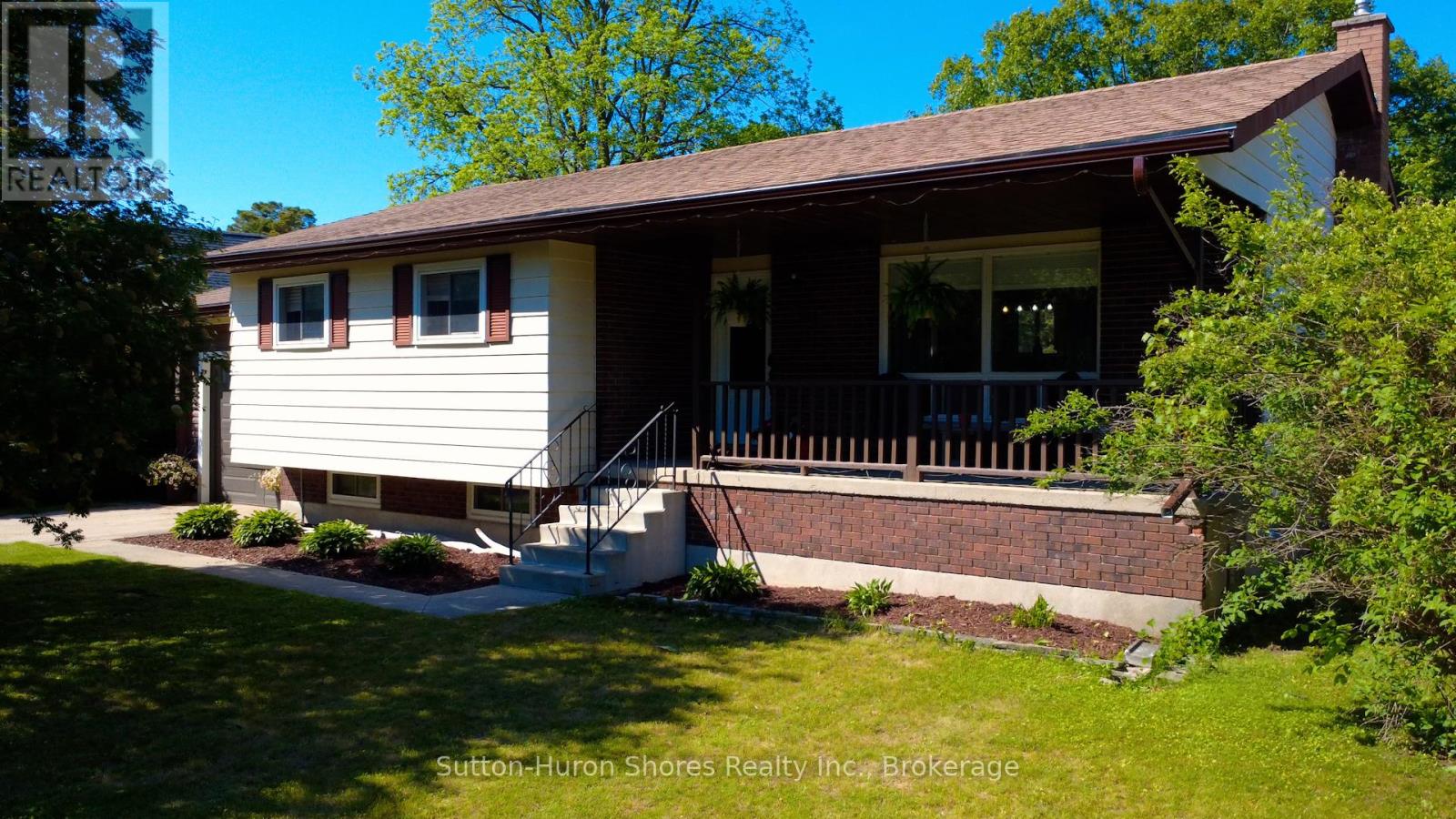 336 LANSDOWNE STREET - 4