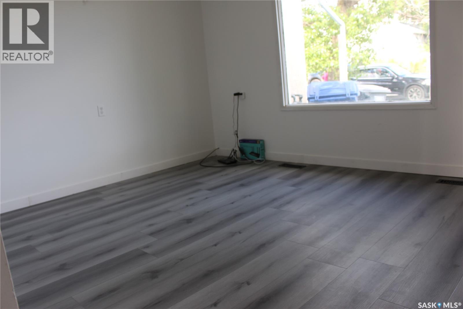 810 8th STREET — photo 17