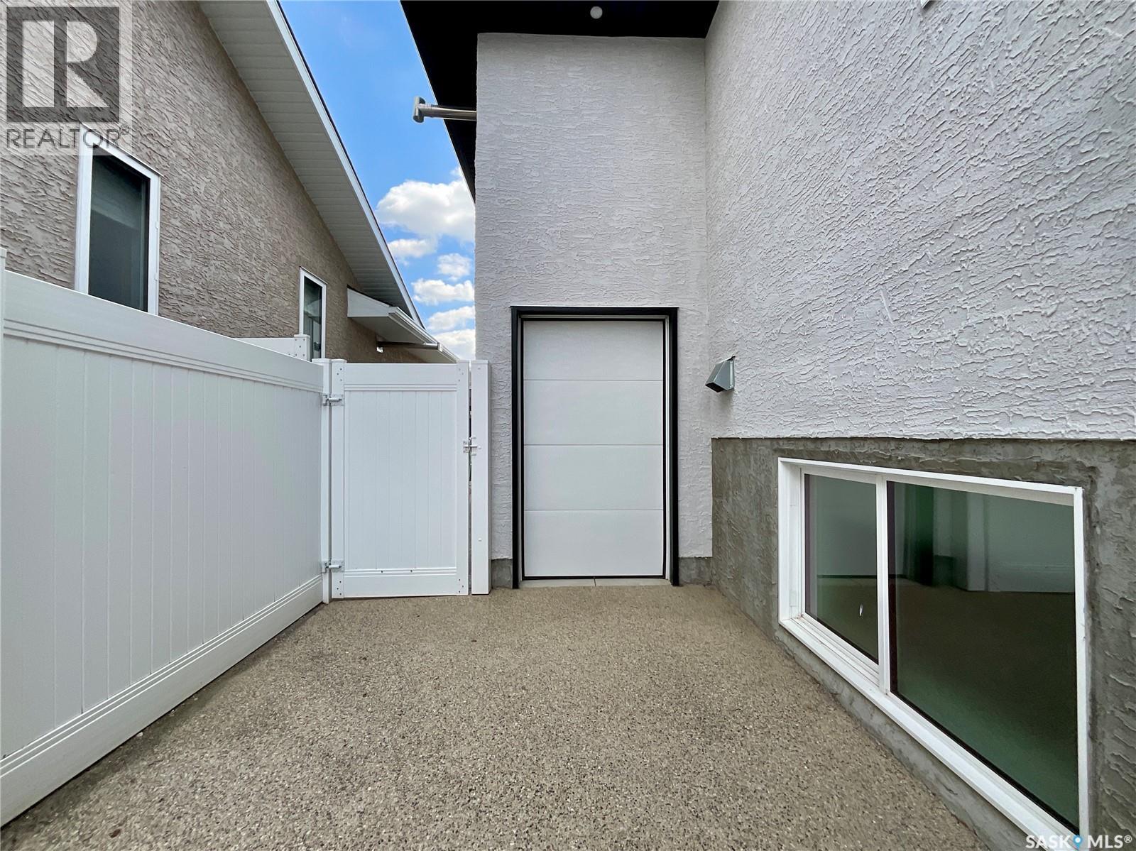 1633 MAPLE ROSE CRESCENT N — photo 44