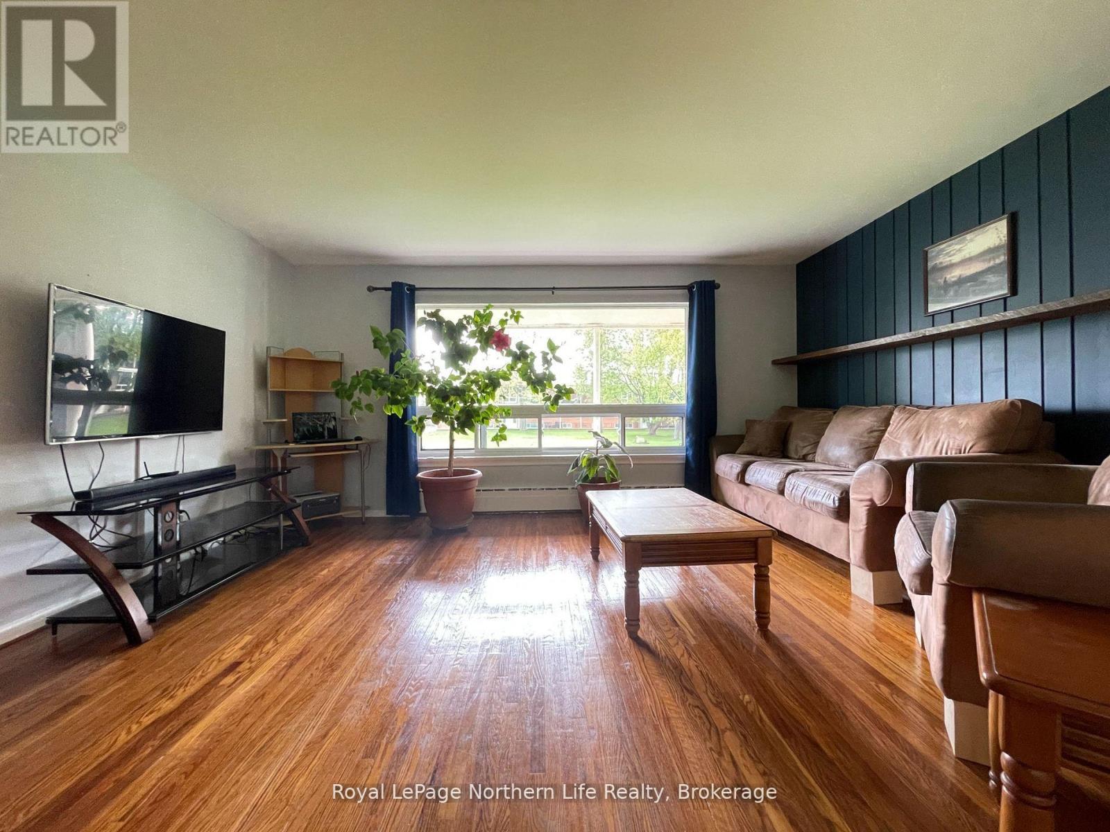 #25 40 JUDGE AVENUE - 29