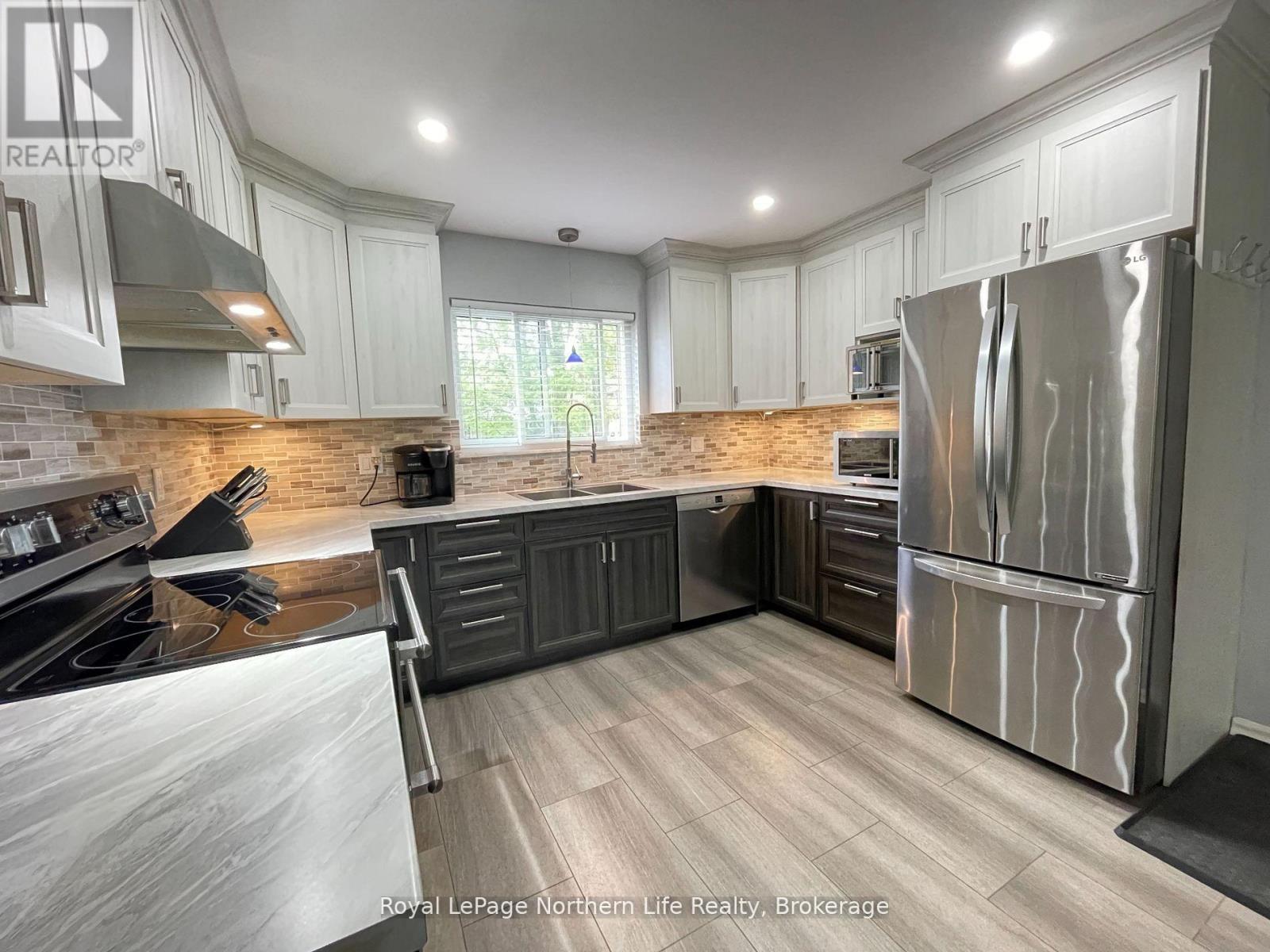 #25 40 JUDGE AVENUE - 31