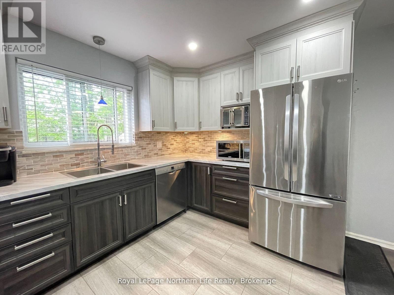 #25 40 JUDGE AVENUE - 33