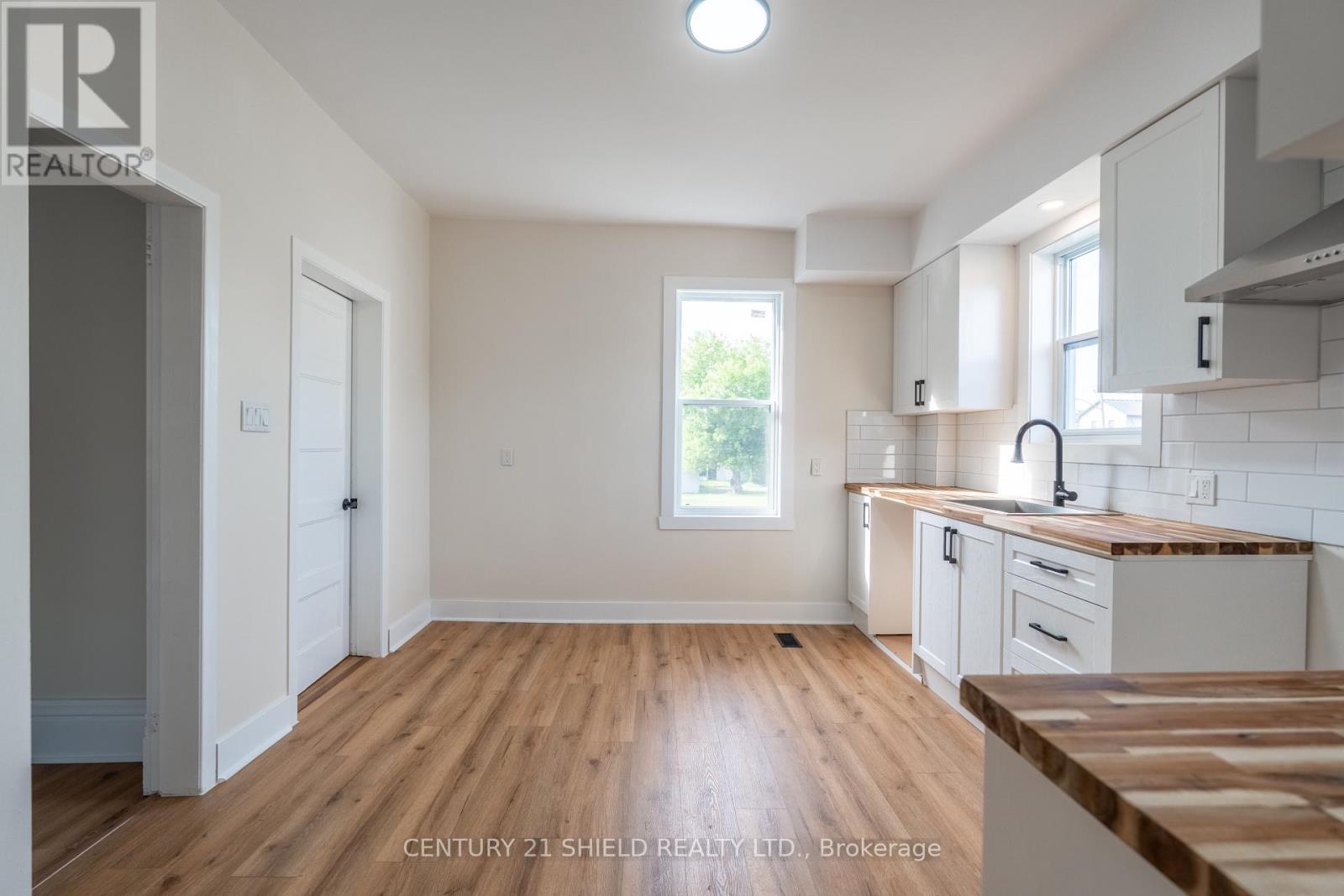 18491 HUGHIE MUNRO STREET - 6