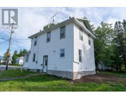 18491 Hughie Munro Street, North Glengarry, ON K0C1B0 Photo 23