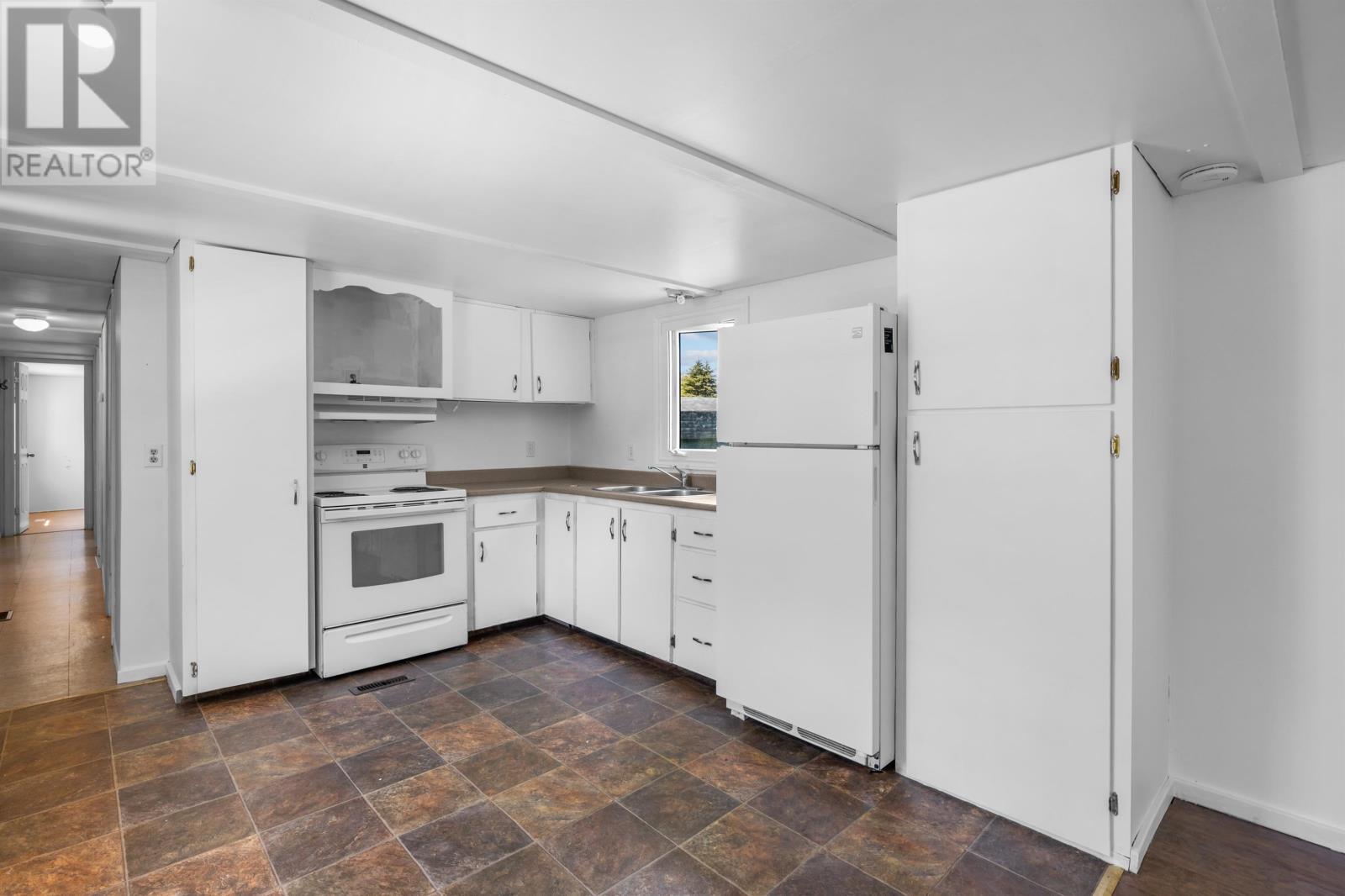 1146 Queens Road - 10