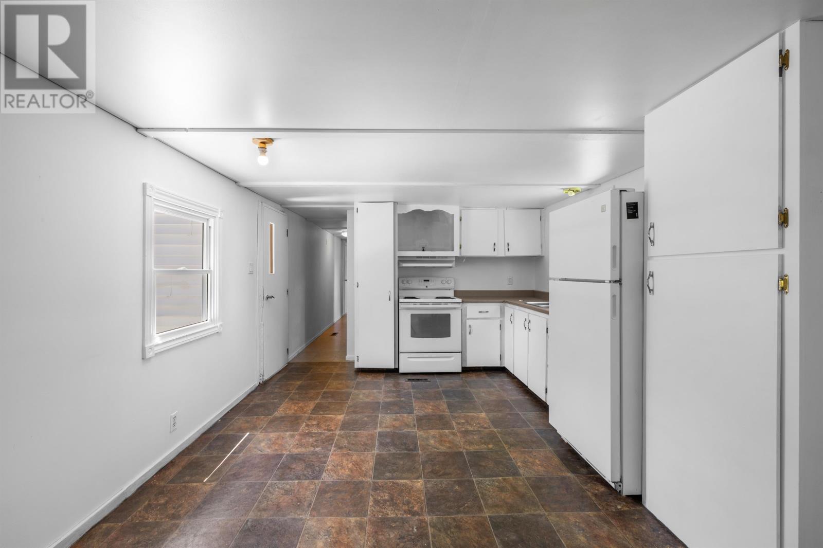 1146 Queens Road - 12