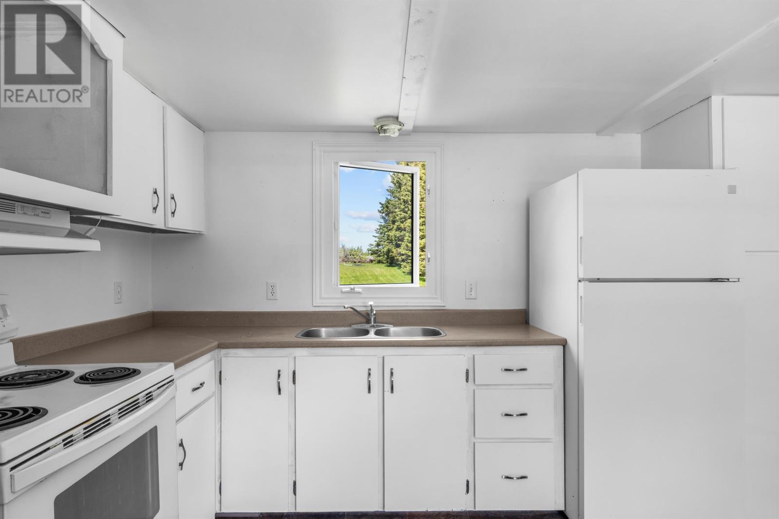 1146 Queens Road - 14