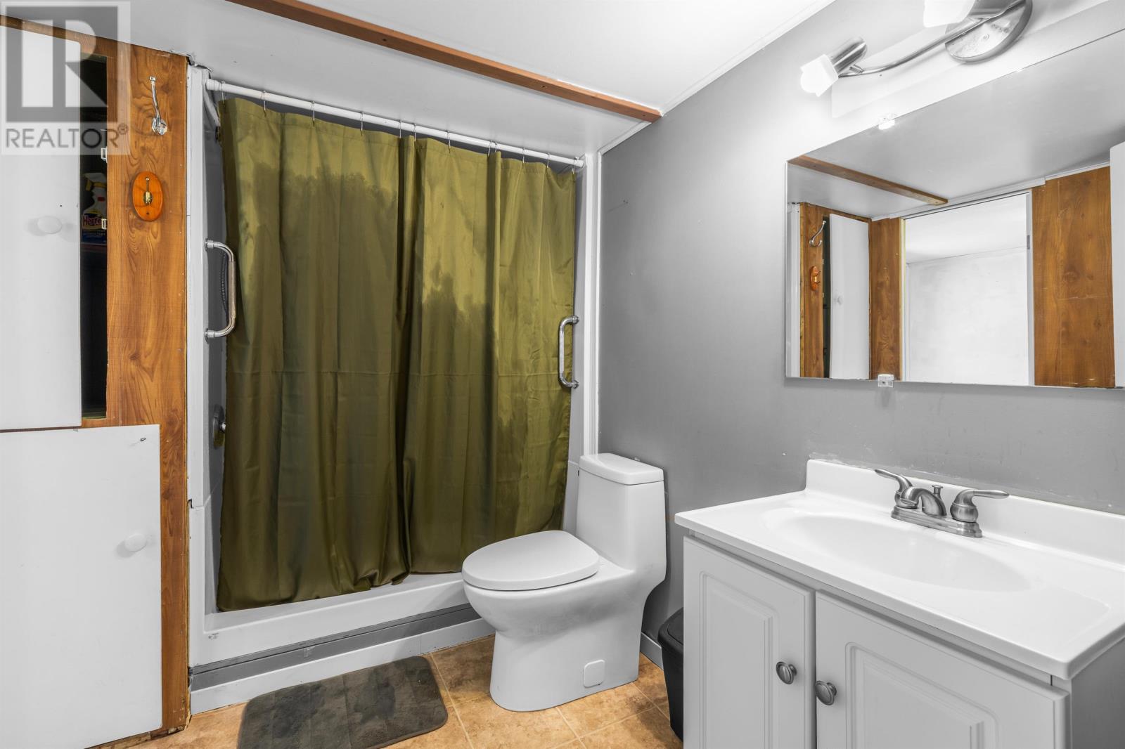 1146 Queens Road - 25