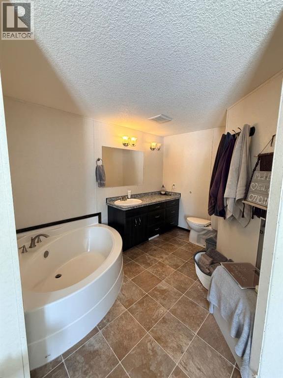 12072 TWP RD 1072 - 26