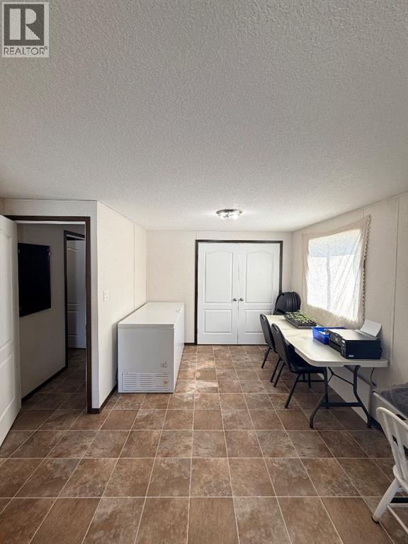 12072 TWP RD 1072 - 27