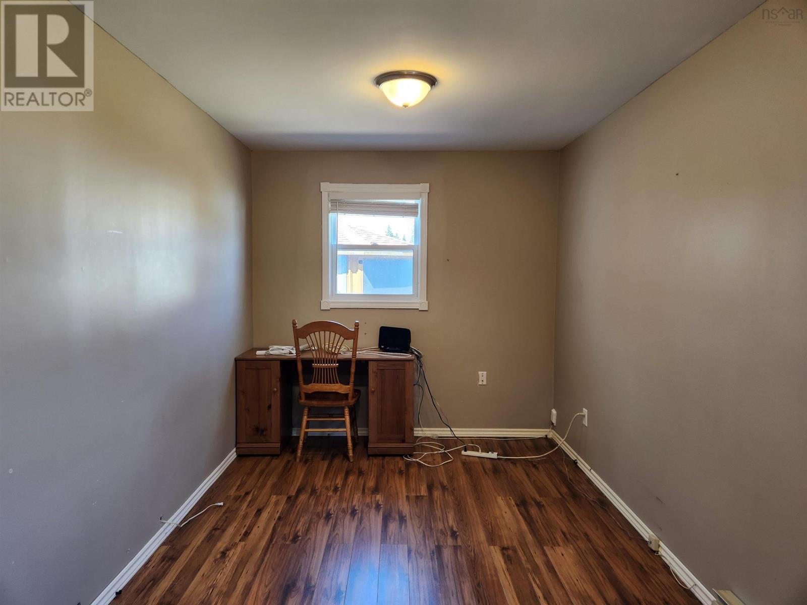 2280 Loch Lomond Road - 14
