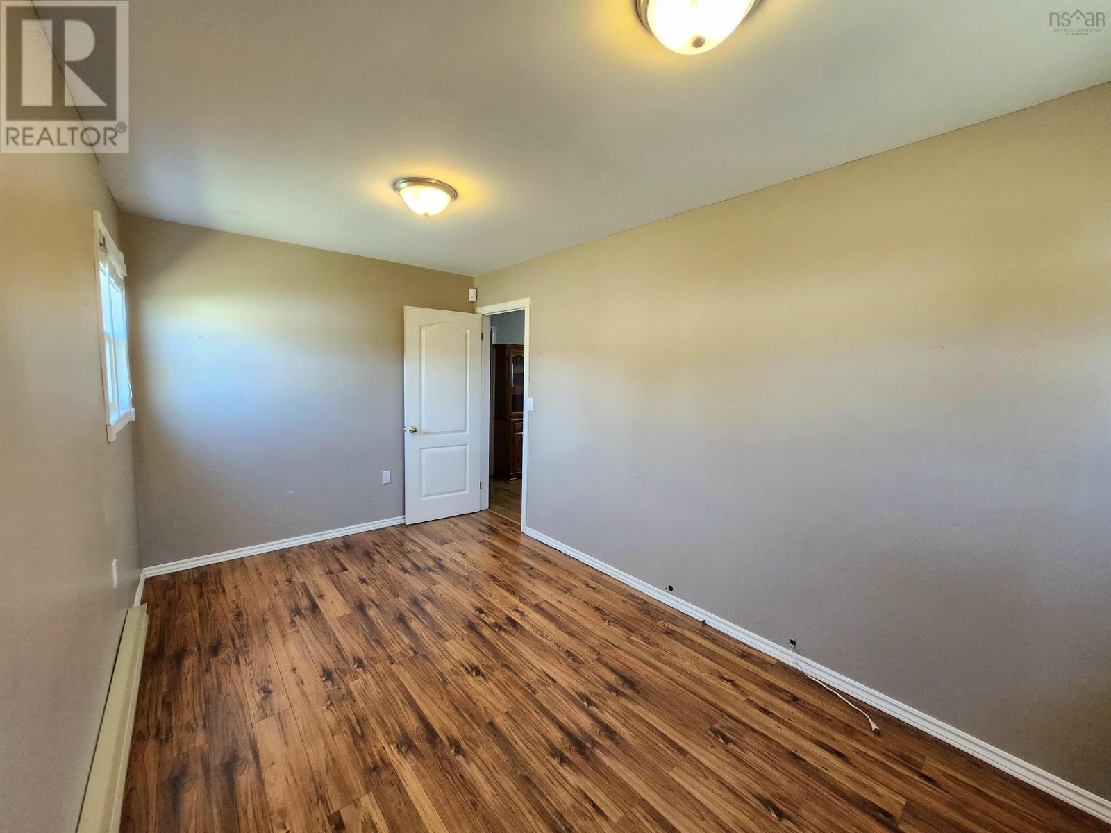 2280 Loch Lomond Road - 12