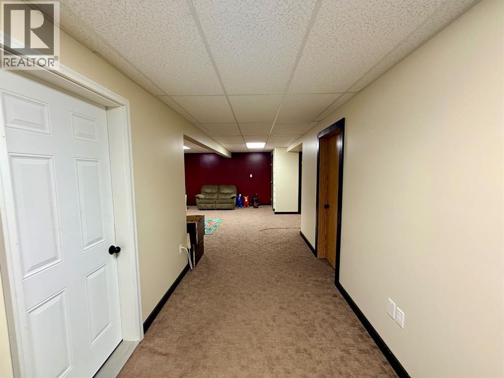9206 94 Street - 38