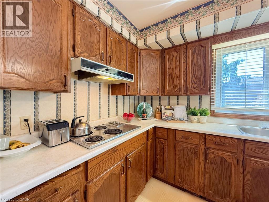 3-bedroom home for sale at 114 LYNNDALE Road, Simcoe ON · photo 18 of 44