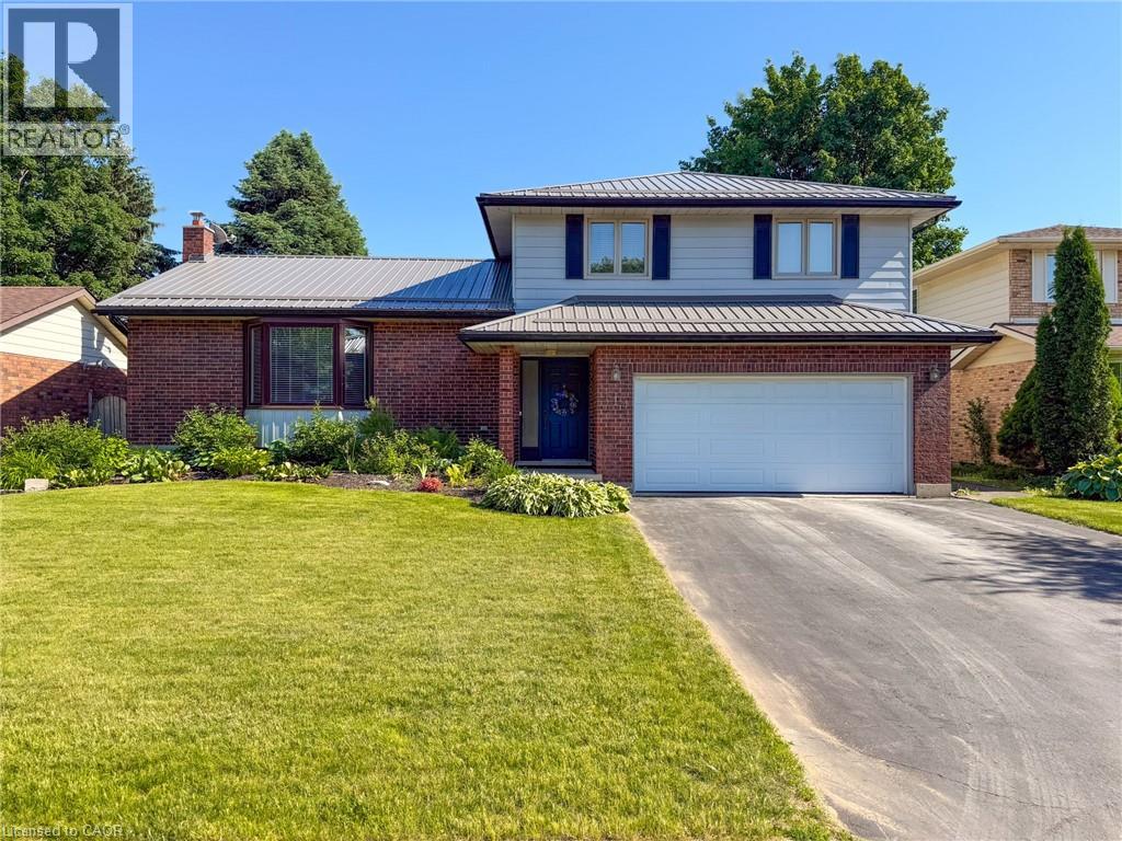 3-bedroom home for sale at 114 LYNNDALE Road, Simcoe ON · photo 3 of 44