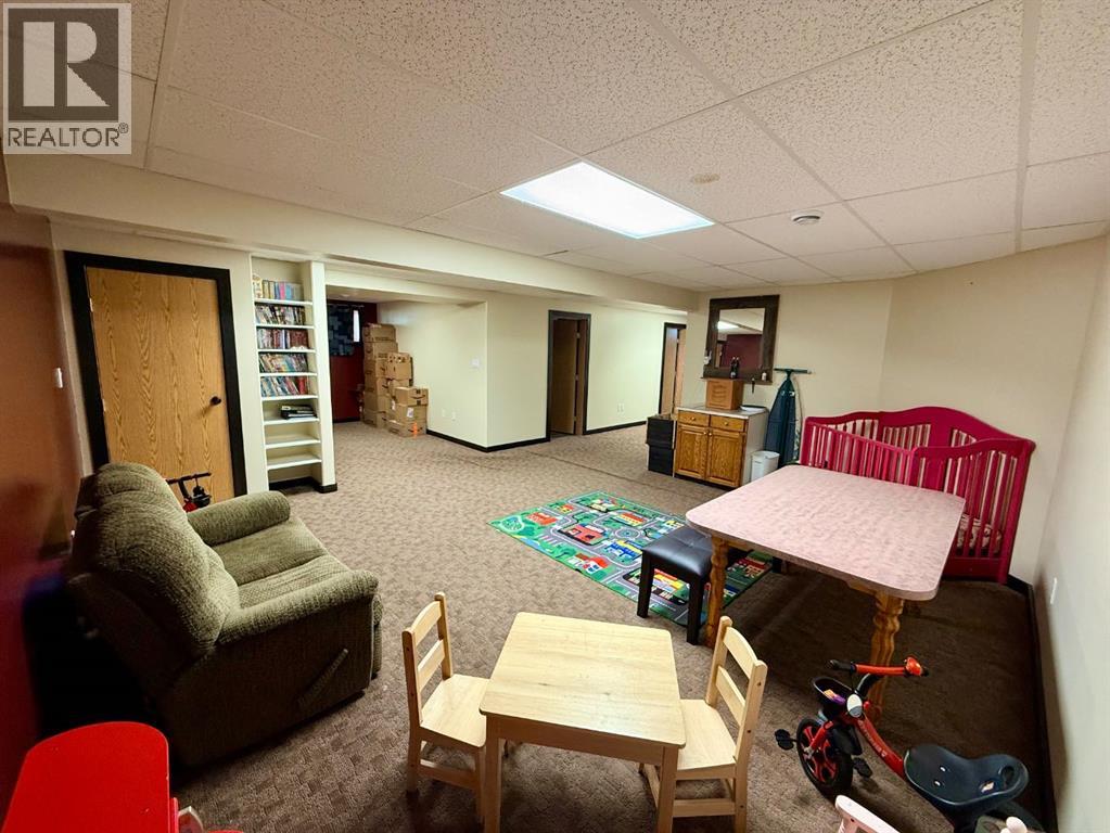 9206 94 Street - 30