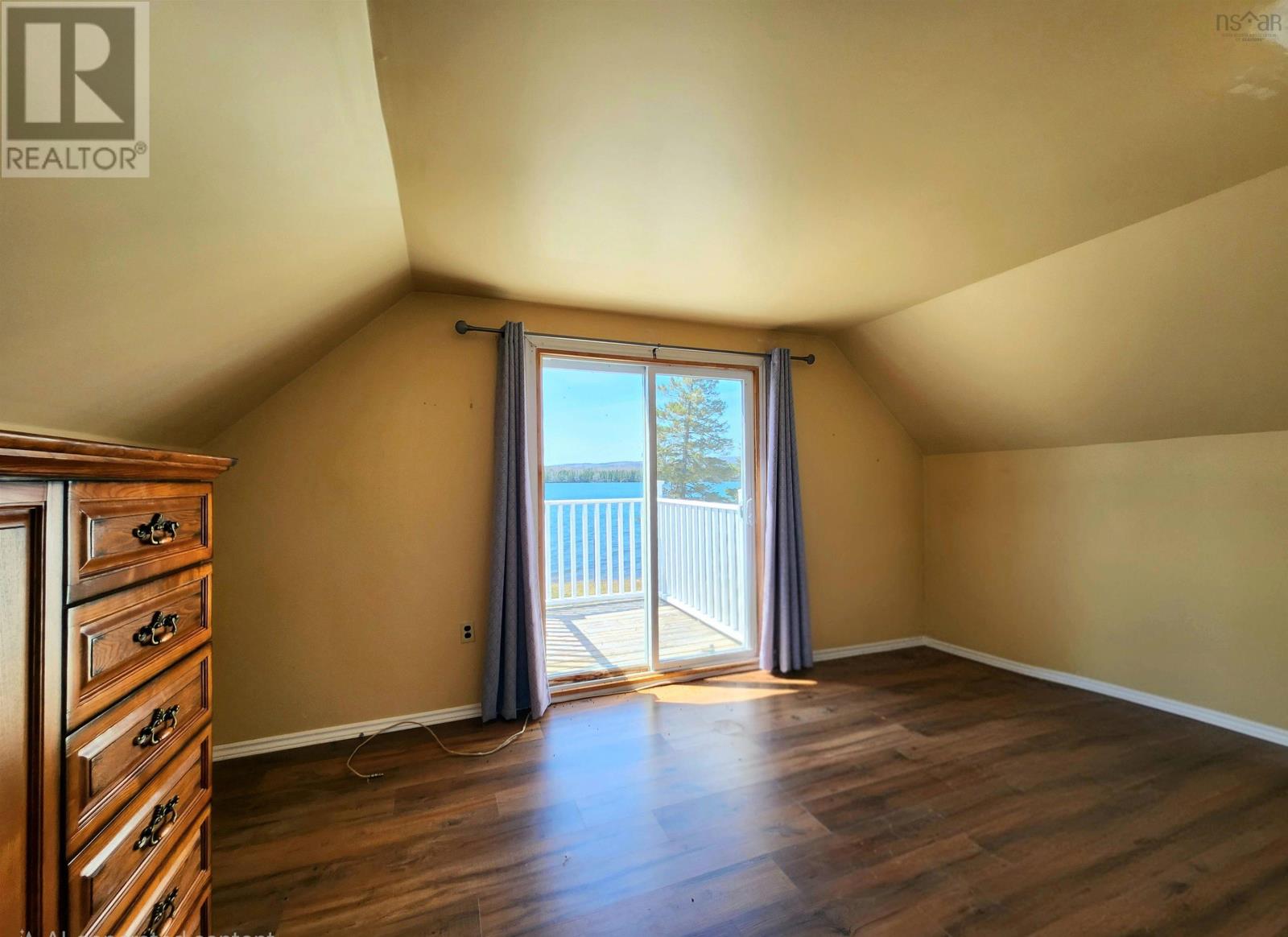 2280 Loch Lomond Road - 13