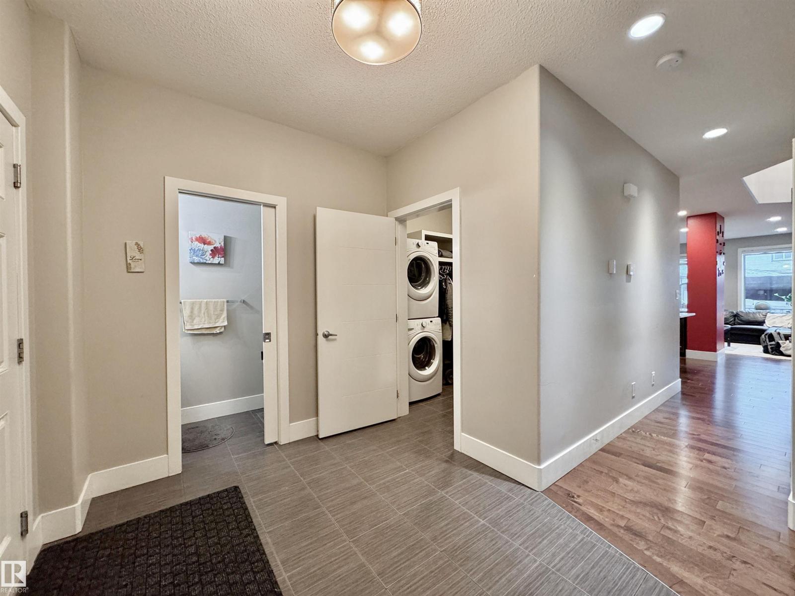3254 ALLAN WY SW - 3