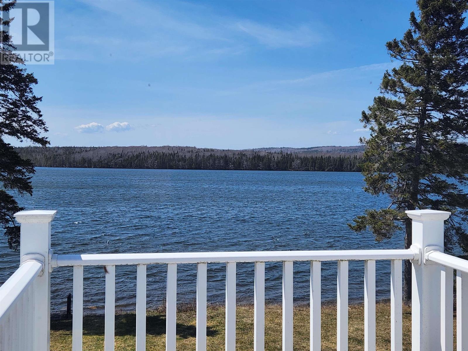 2280 Loch Lomond Road - 14