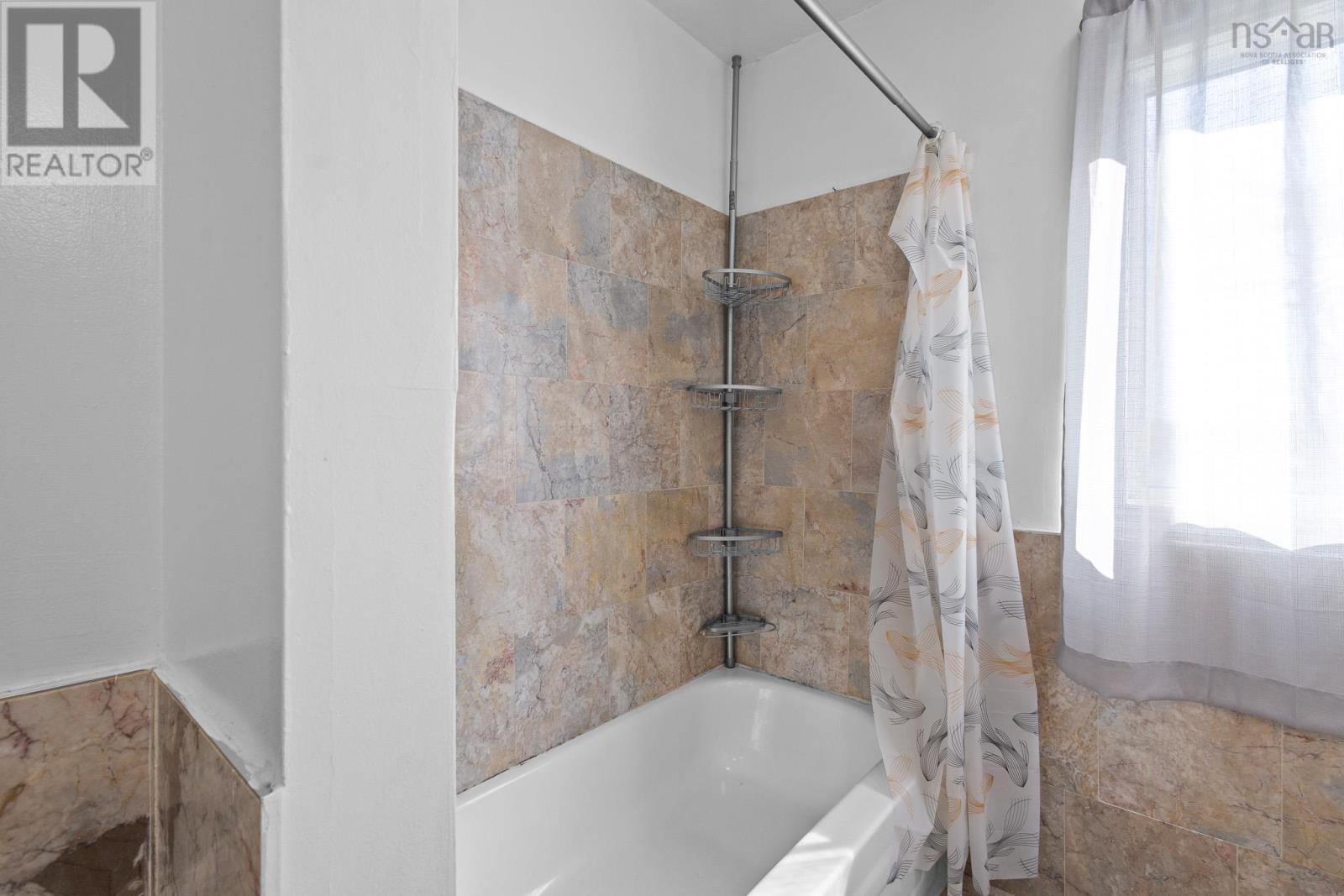 Property 31 of 47 of 2883 Sackville Drive