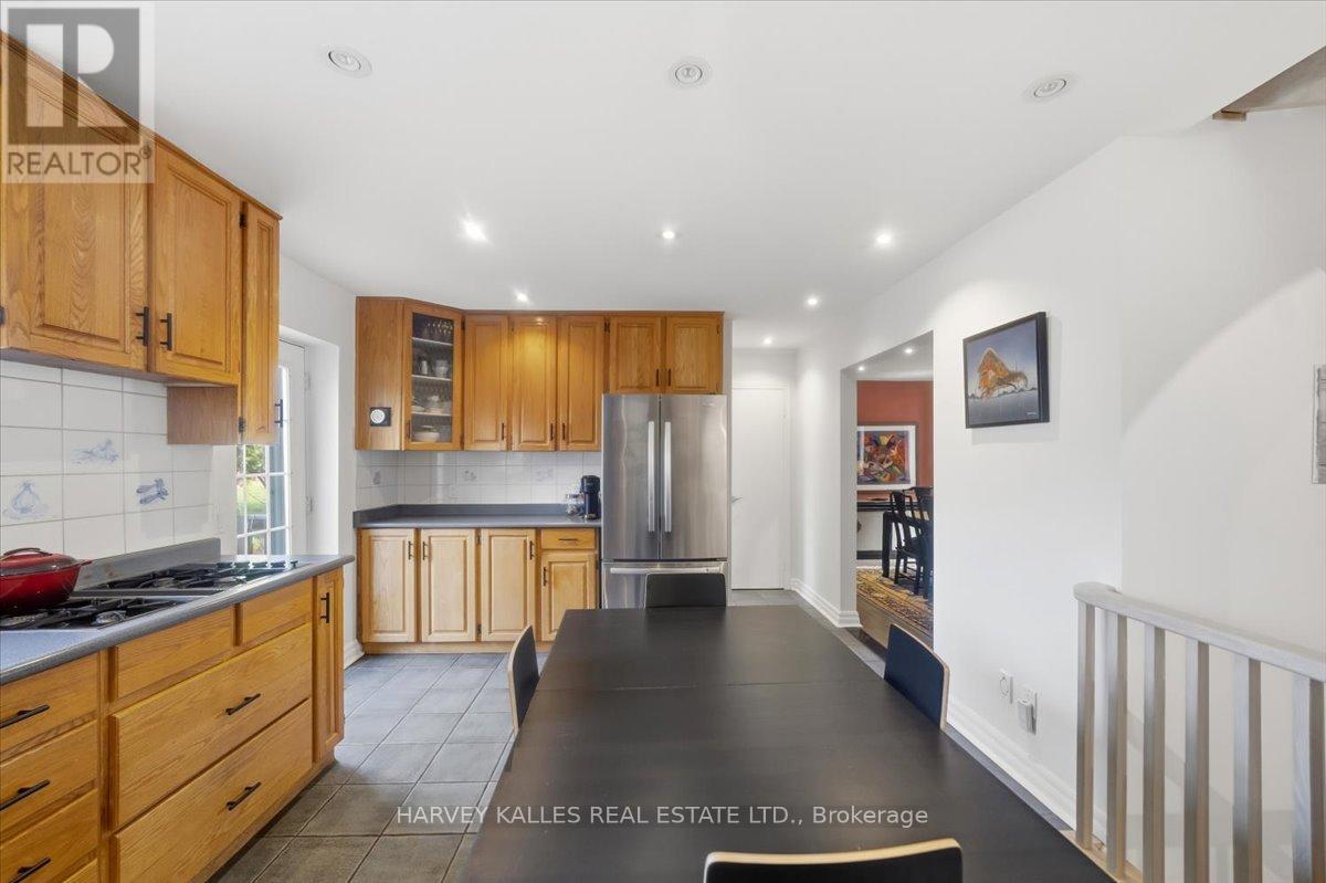 72 WALMER ROAD - 13