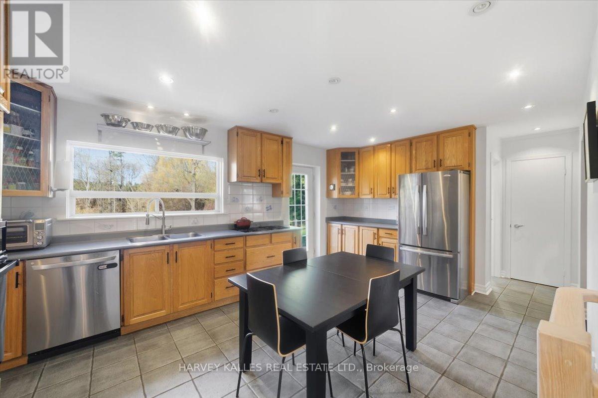 72 WALMER ROAD - 15