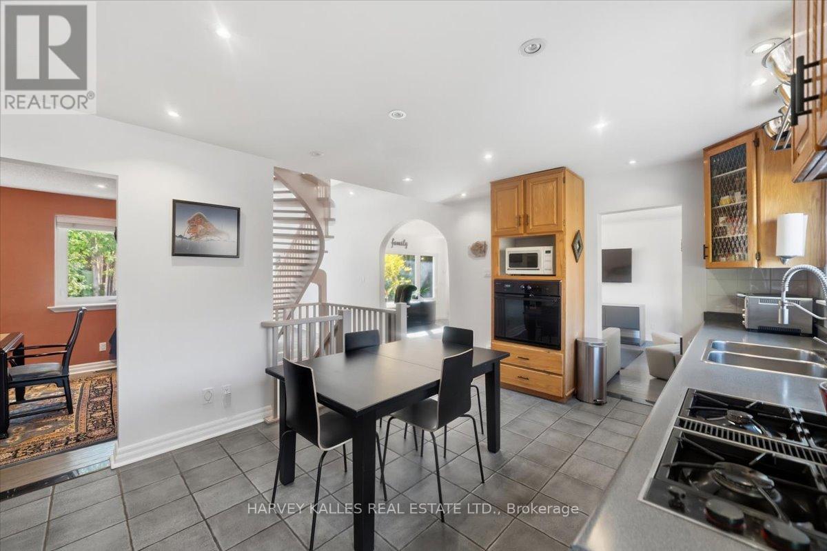 72 WALMER ROAD - 17