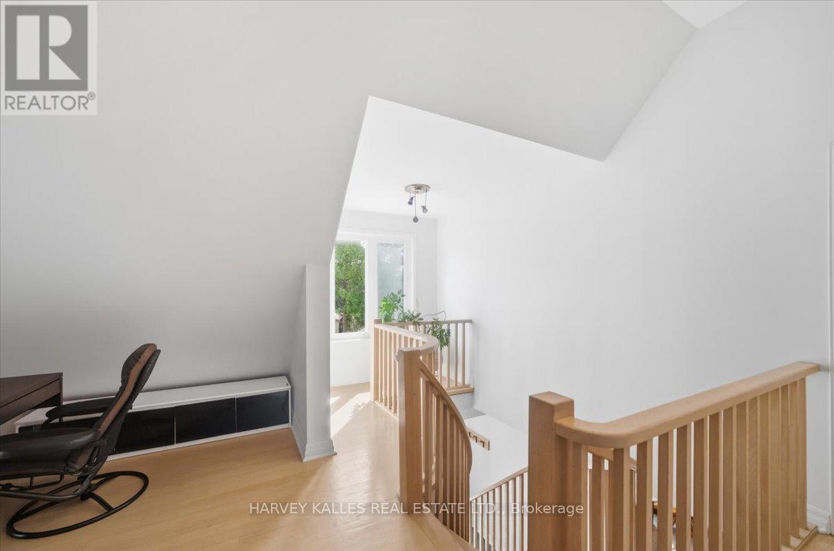 72 WALMER ROAD - 20