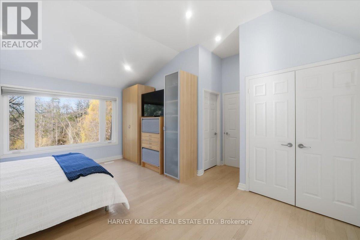 72 WALMER ROAD - 23