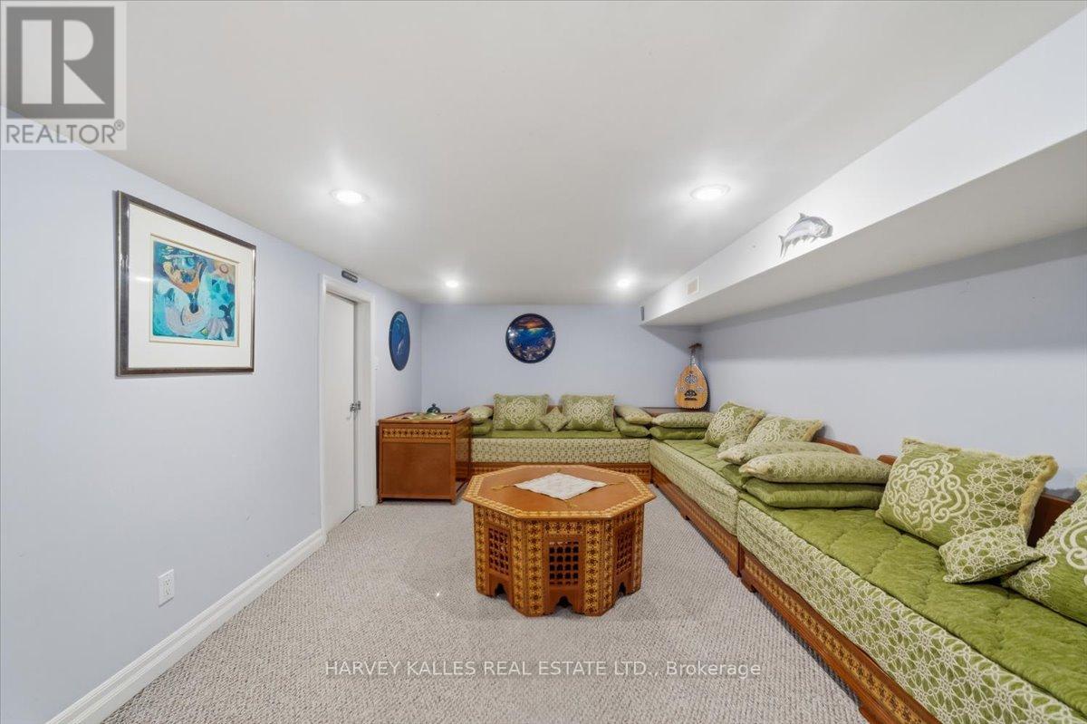 72 WALMER ROAD - 41