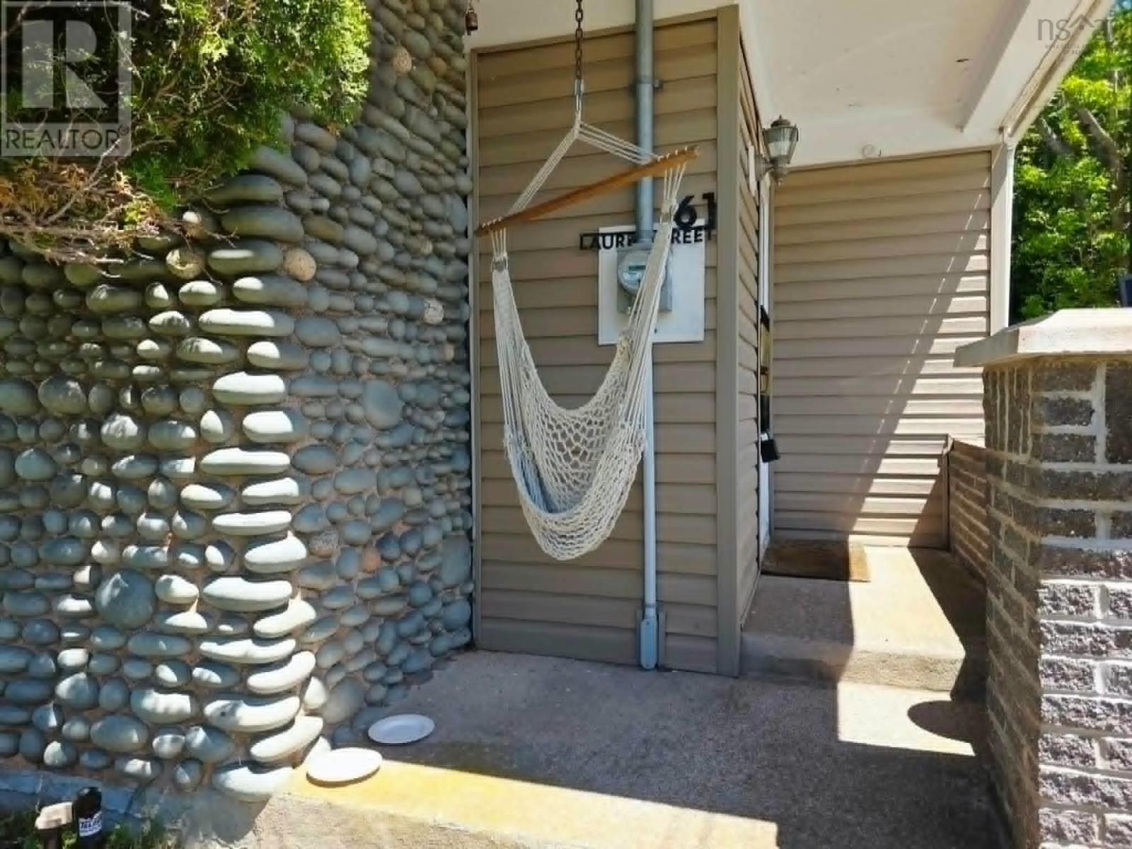 Property 2 of 40 of 61 Laurie Street