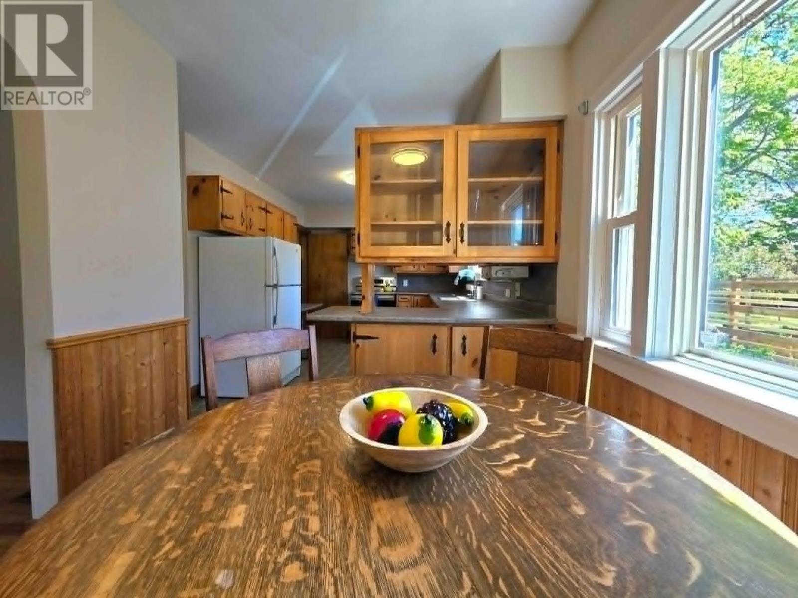 Property 20 of 40 of 61 Laurie Street